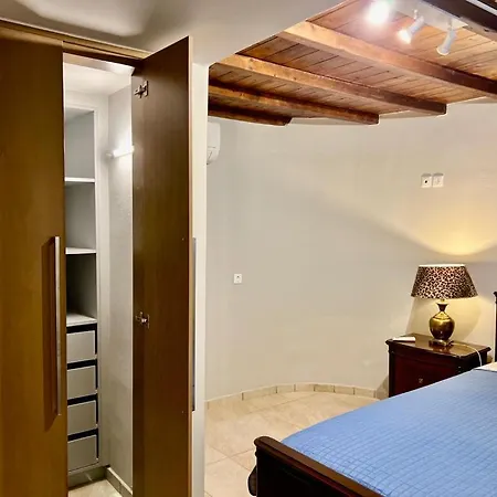 アパート Casa Matina By Goutos Luxury Living Dhídhima